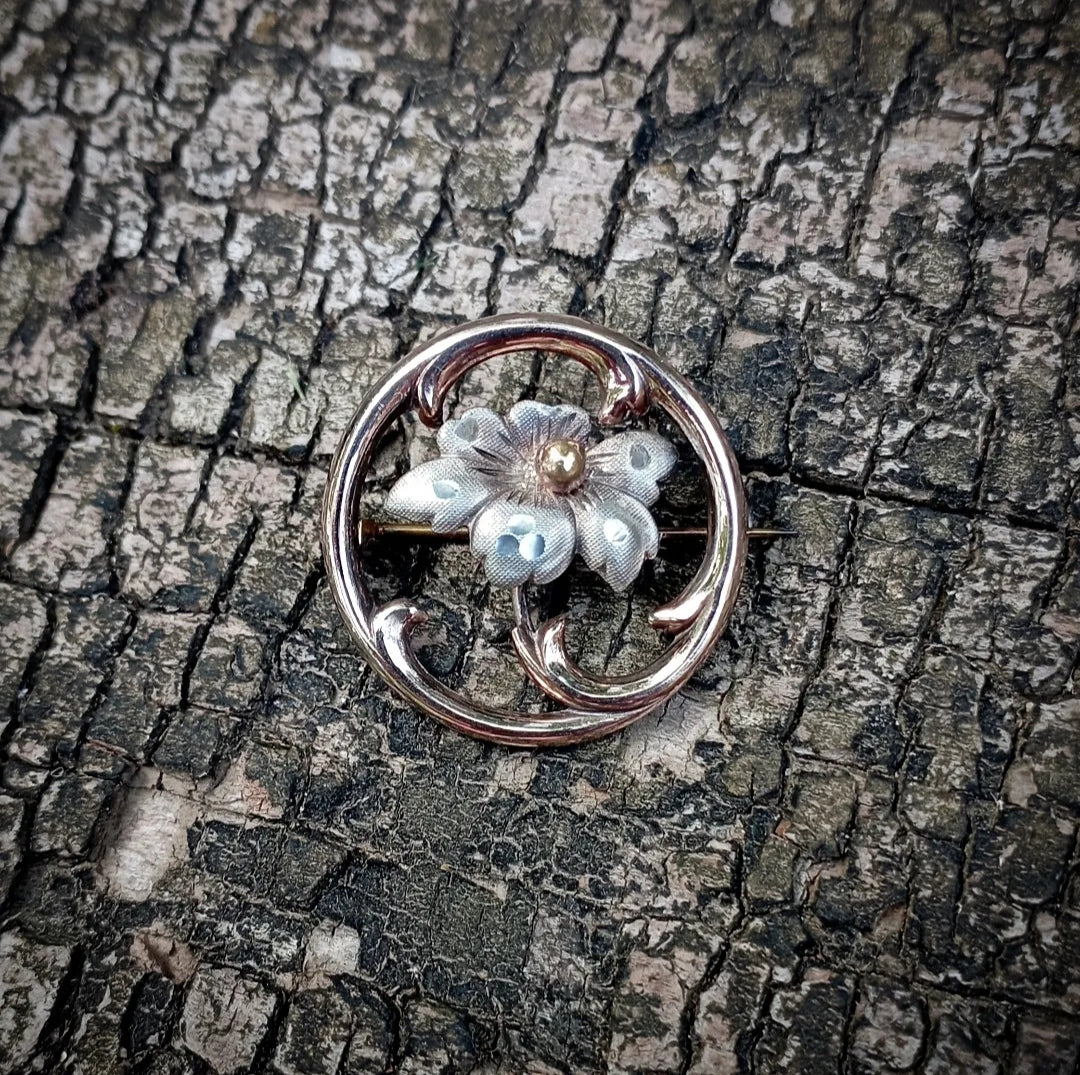 Broche ancienne en argent poinçonnée avec poinçons, broche figurative, bijoux vintage, bijoux en argent - France