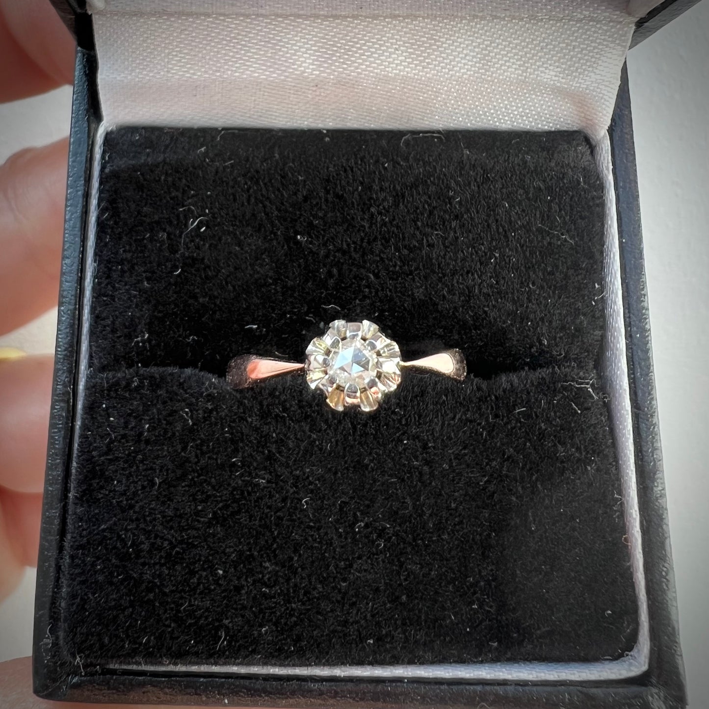 Rosa Diamantring in Gold