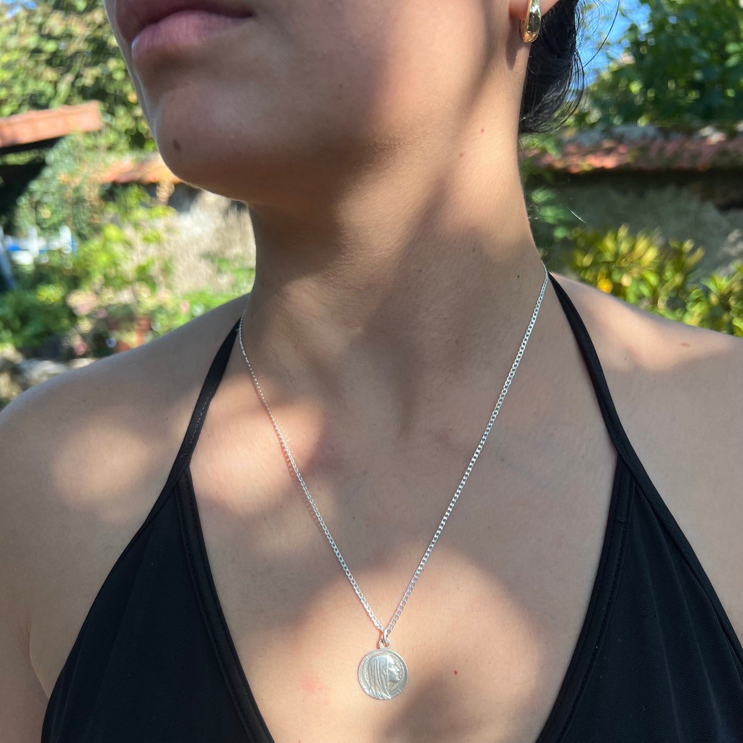 Médaille Art deco de la Vierge Marie en argent