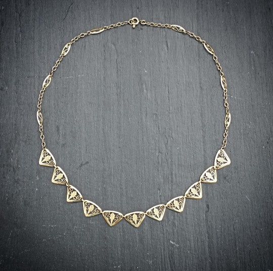 Collier collerette filigrané en or jaune 18kt