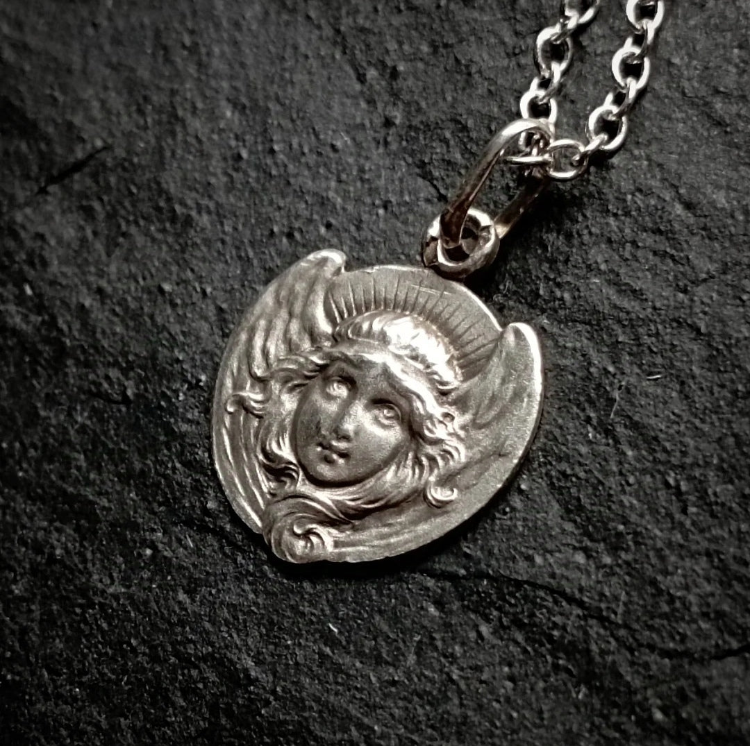 Médaille Art nouveau ange en argent