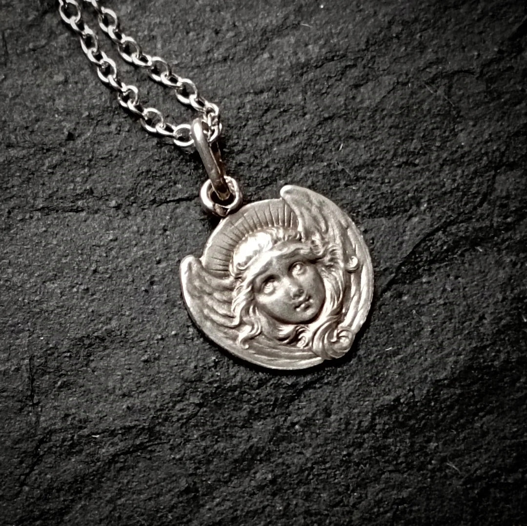 Médaille Art nouveau ange en argent