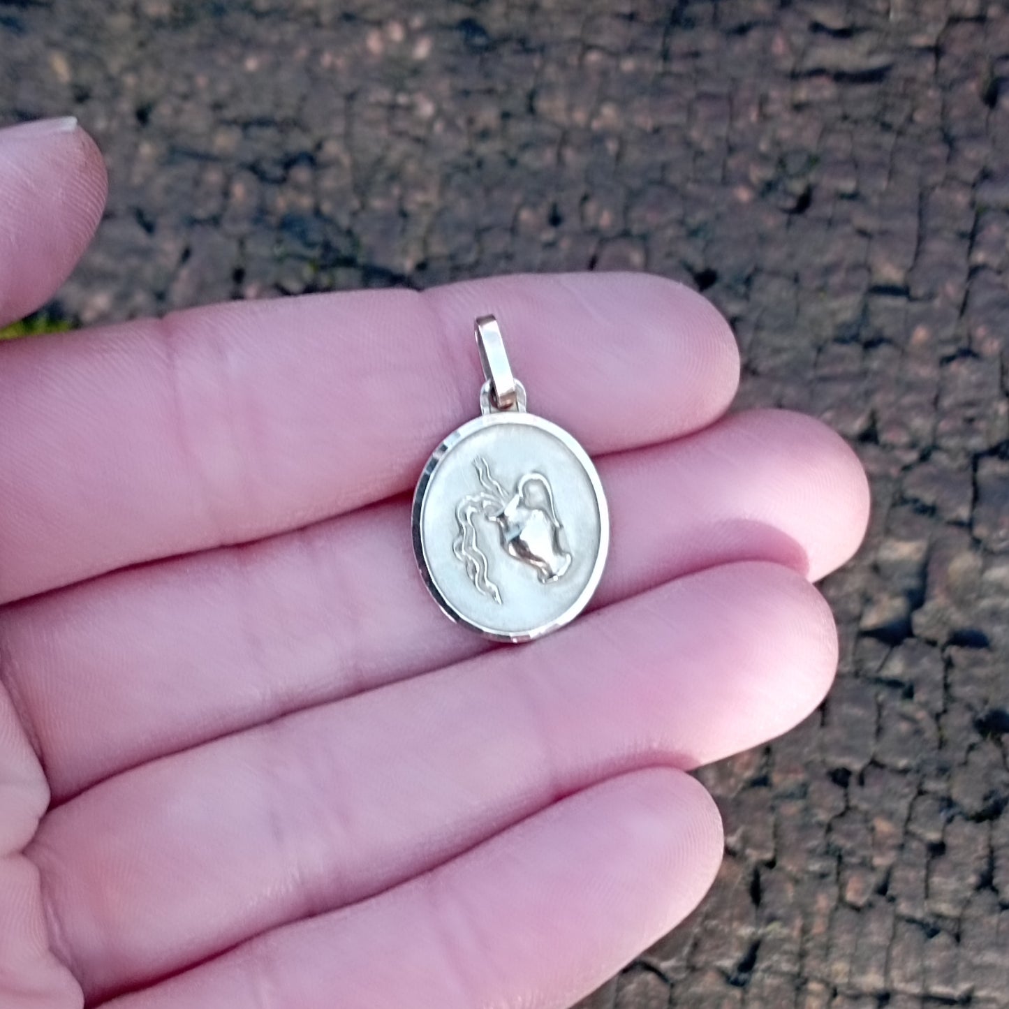 Pendentif Verseau en vermeil