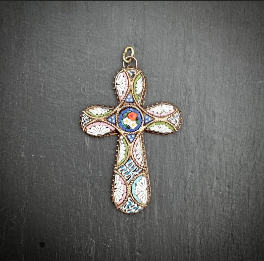 Croix ancienne en micromosaïque italienne du Grand tour