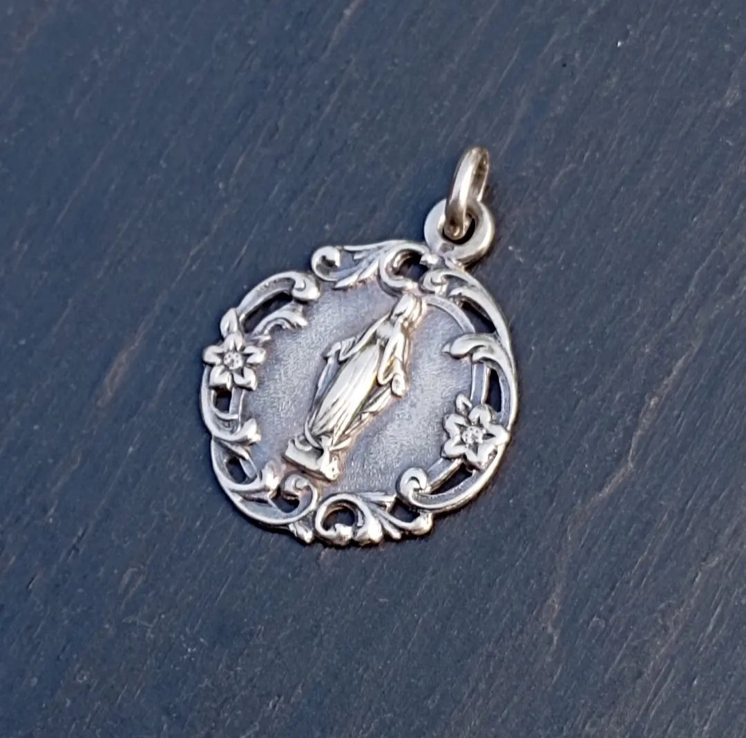 Médaille de la Vierge Marie en argent