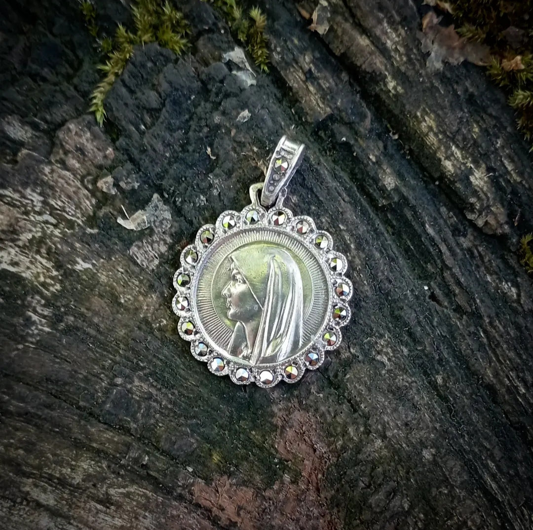 Médaille de la Vierge Marie