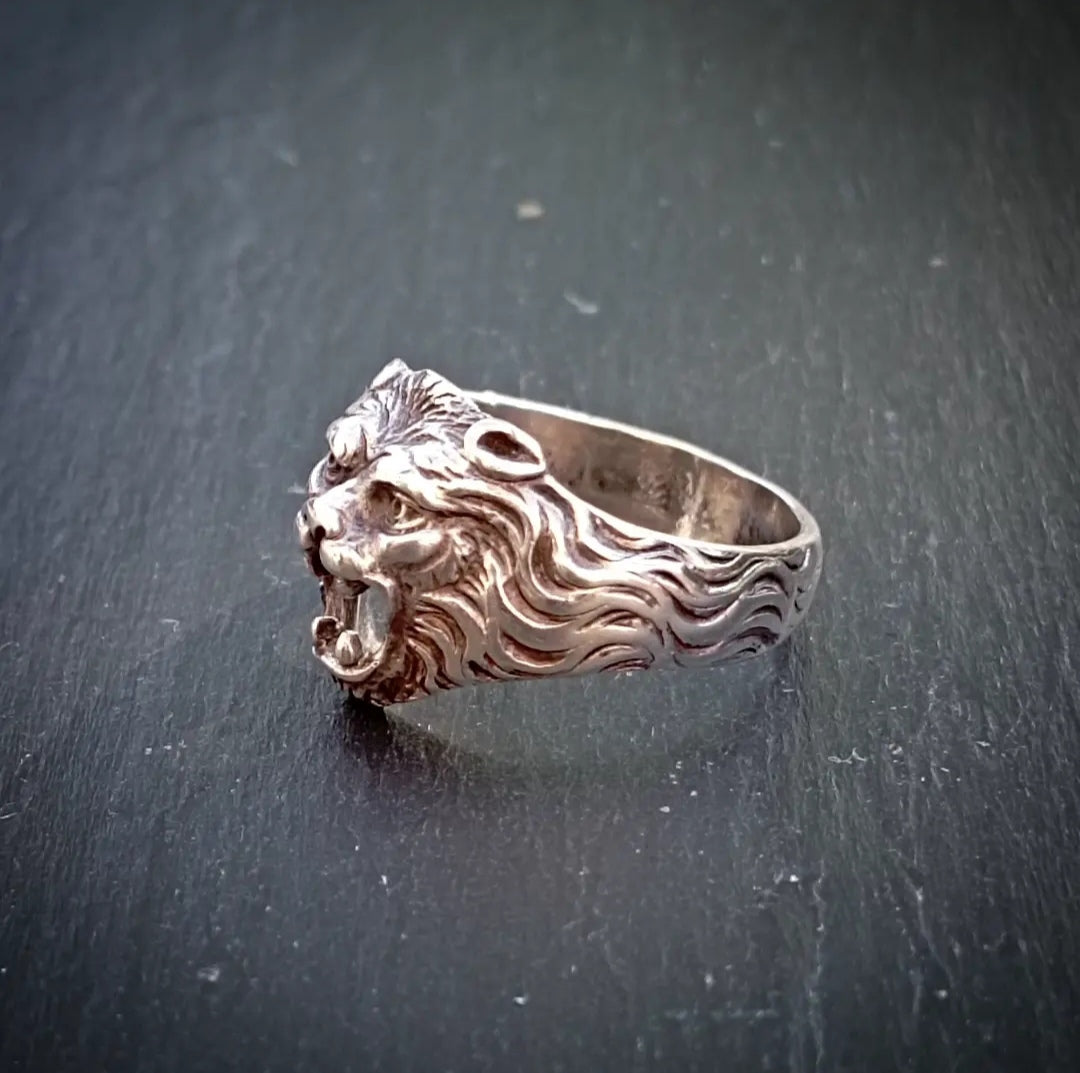 Bague ancienne tête de lion