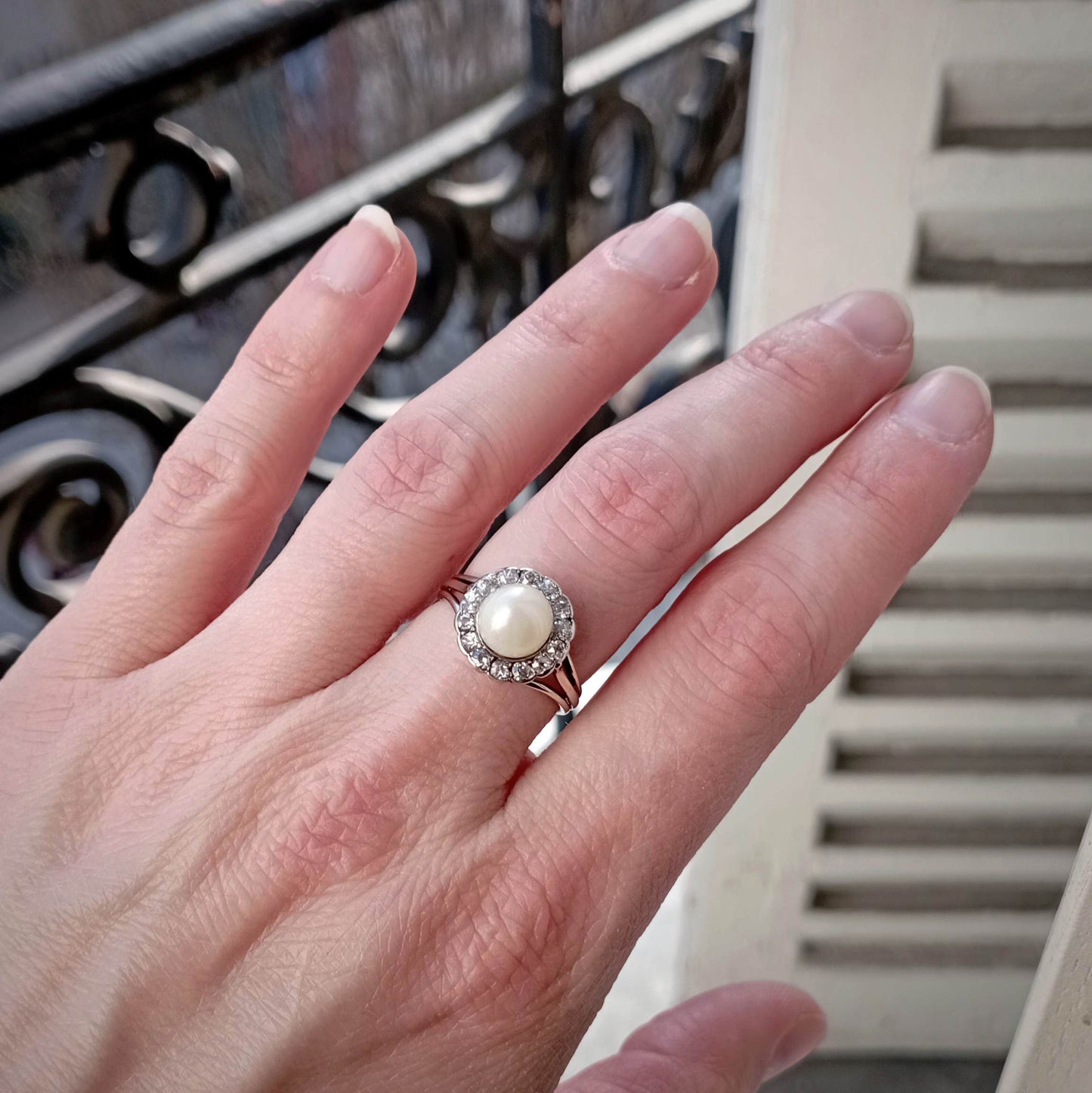 Bague ancienne perle et diamants en or et platine