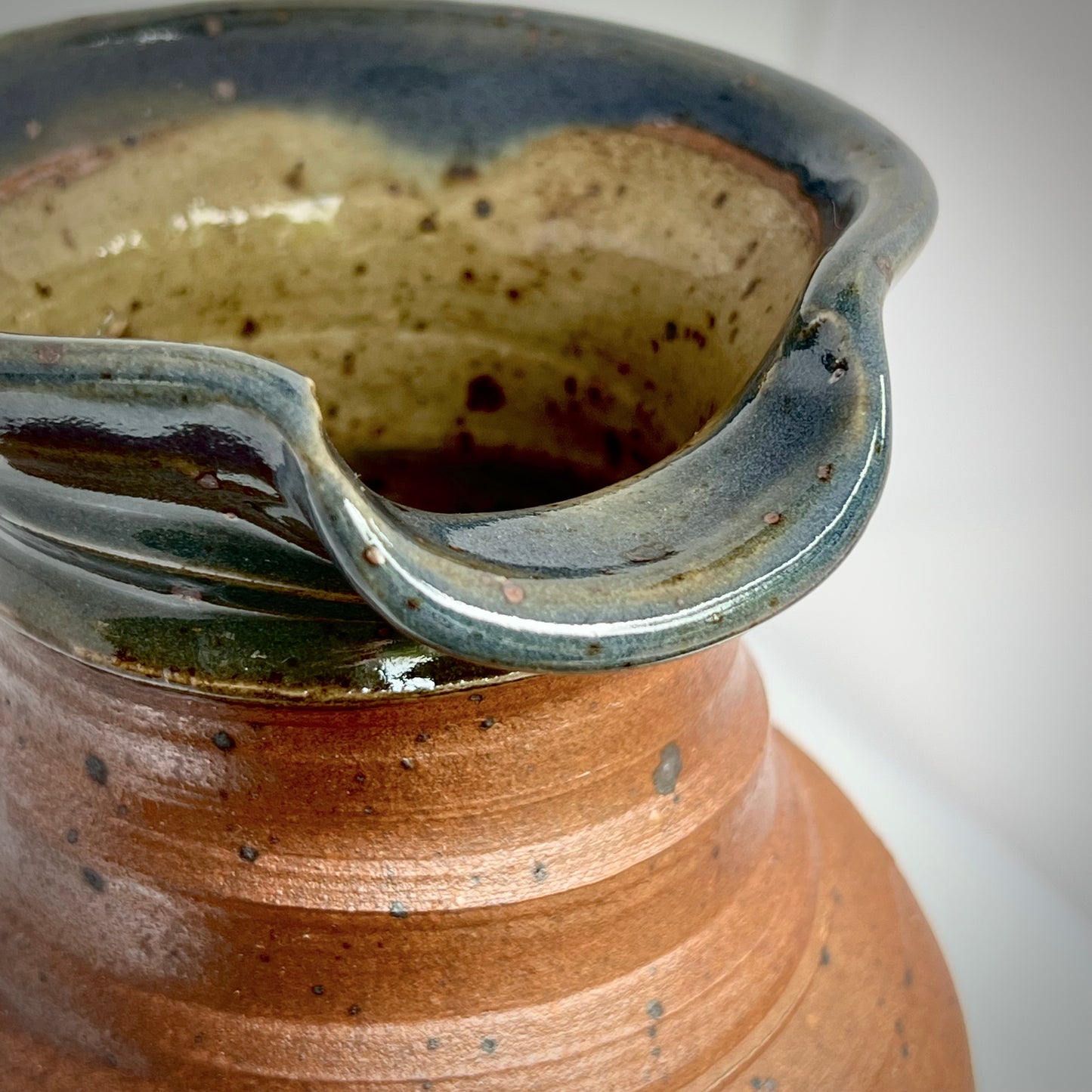 Pichet grès pyrité de Digan