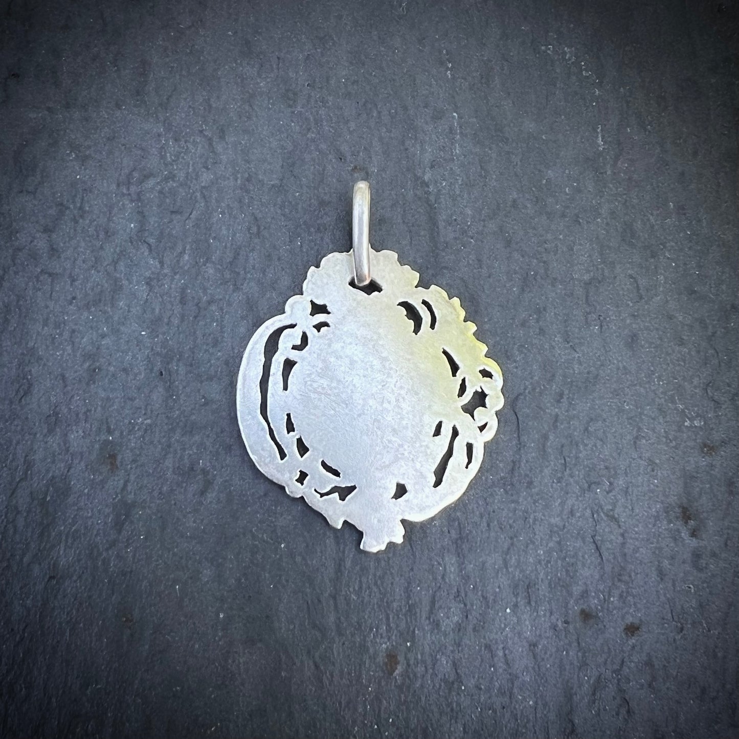 Médaille ancienne de communion en argent et vermeil