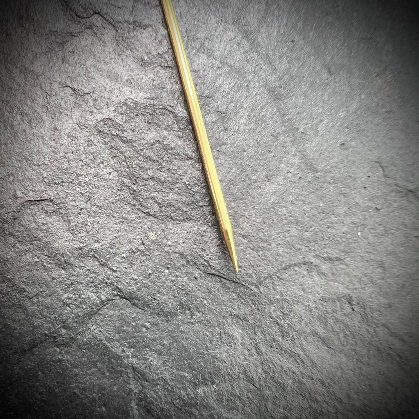 Epingle croissant de lune marcassites plaqué argent