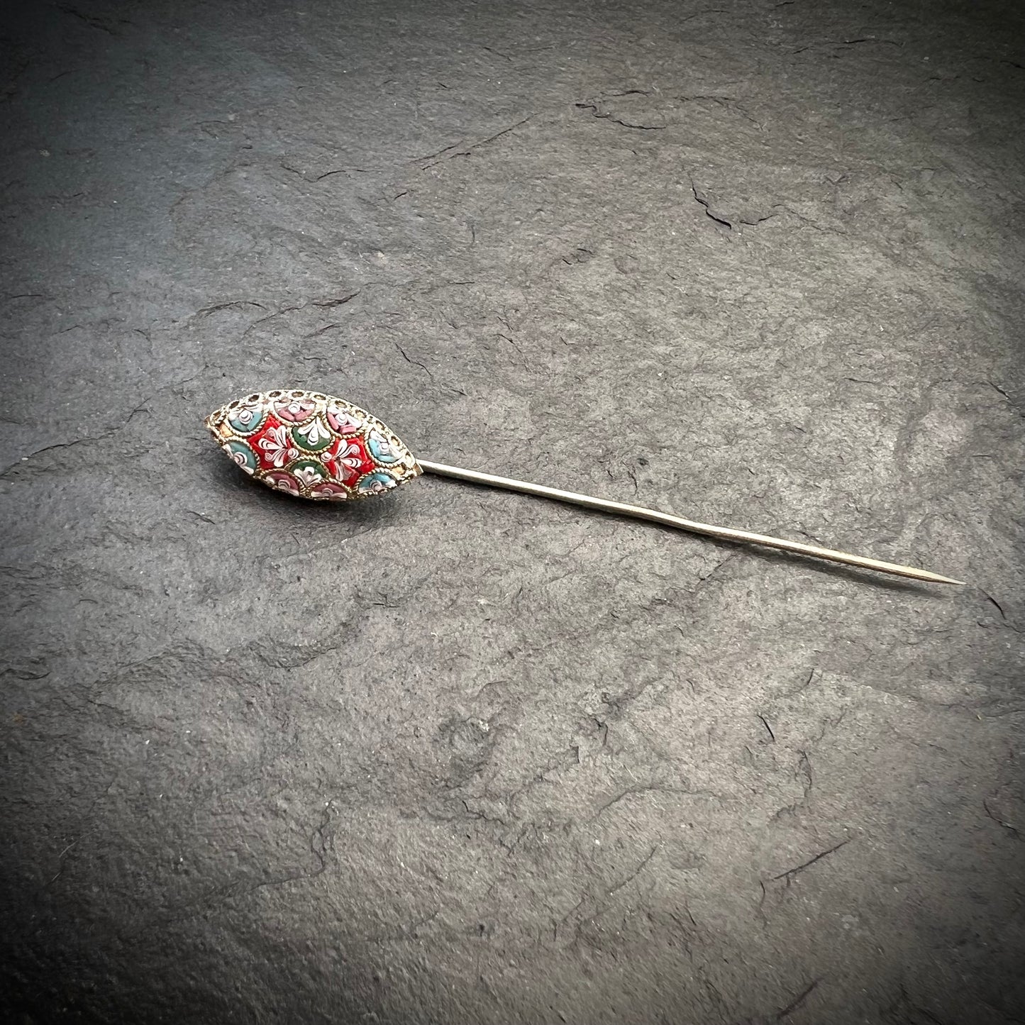 Épingle à cravate ancienne en micromosaïque
