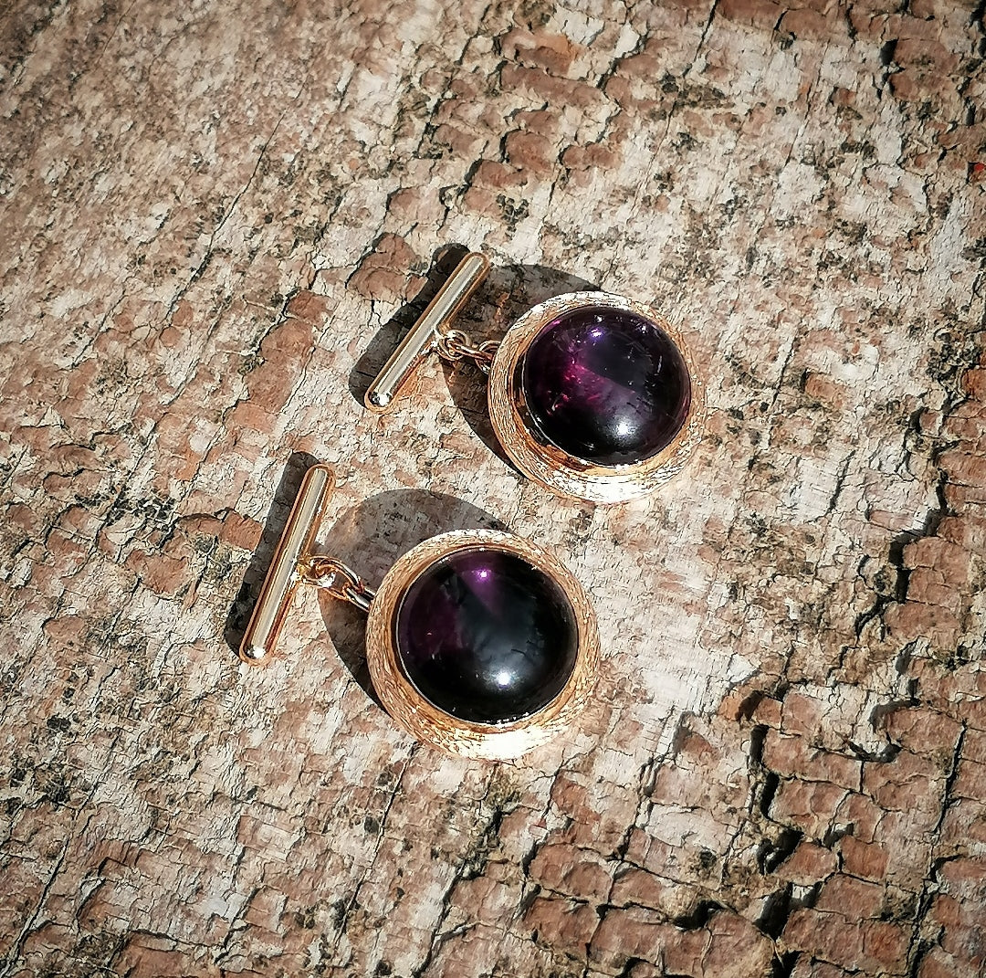 Boutons de manchette en or rose 18kt et améthyste